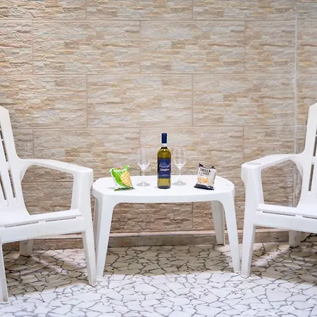 公寓 La Casa Di Ale A Chiaja *