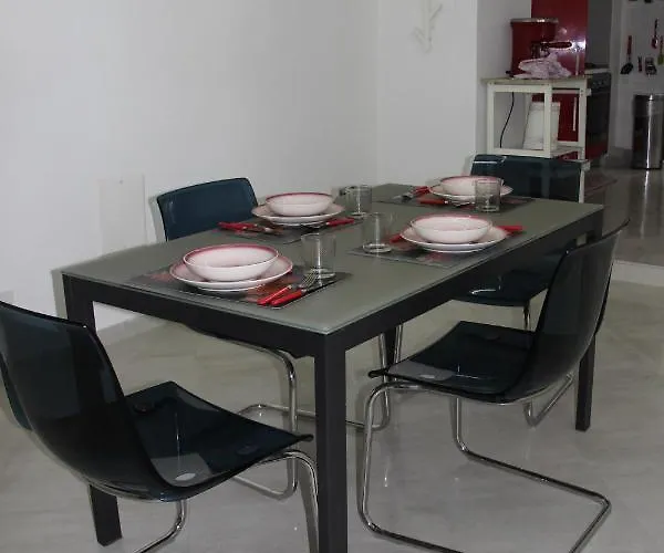 Daire La Casa Di Ale A Chiaja