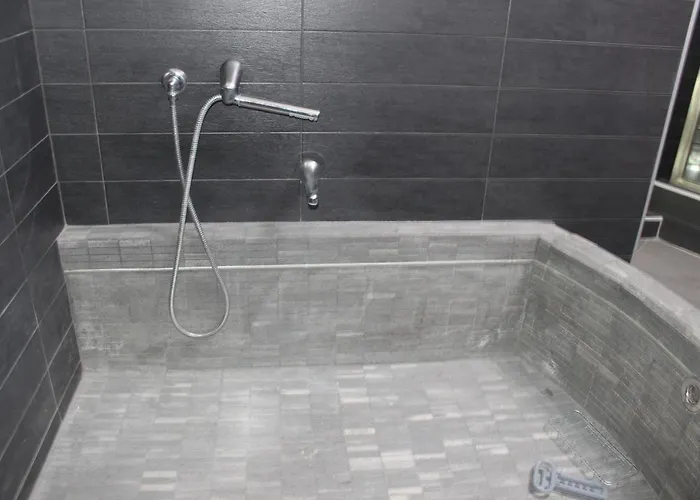 Daire La Casa Di Ale A Chiaja