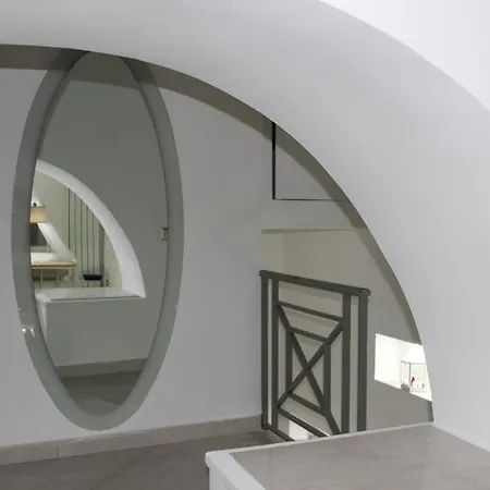 Apartment La Casa Di Ale A Chiaja Naples